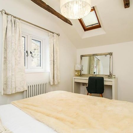 Millstone Cottage Newmillerdam Hill Top Buitenkant foto